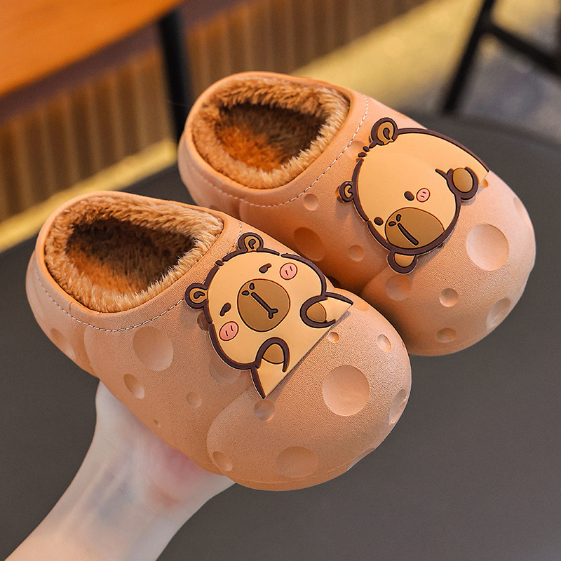 Capibara invierno zapatillas de algodón para niños, calentamiento y terciopelo impermeable, bolsas caseras para niños, zapatos de algodón de tacones