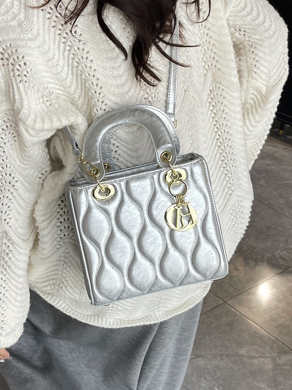 Bolso para mujeres transfronterizas nuevo estilo coreano bolso de mano cuadrado de alta calidad delicado bordado de diamante universal mochila de hombro