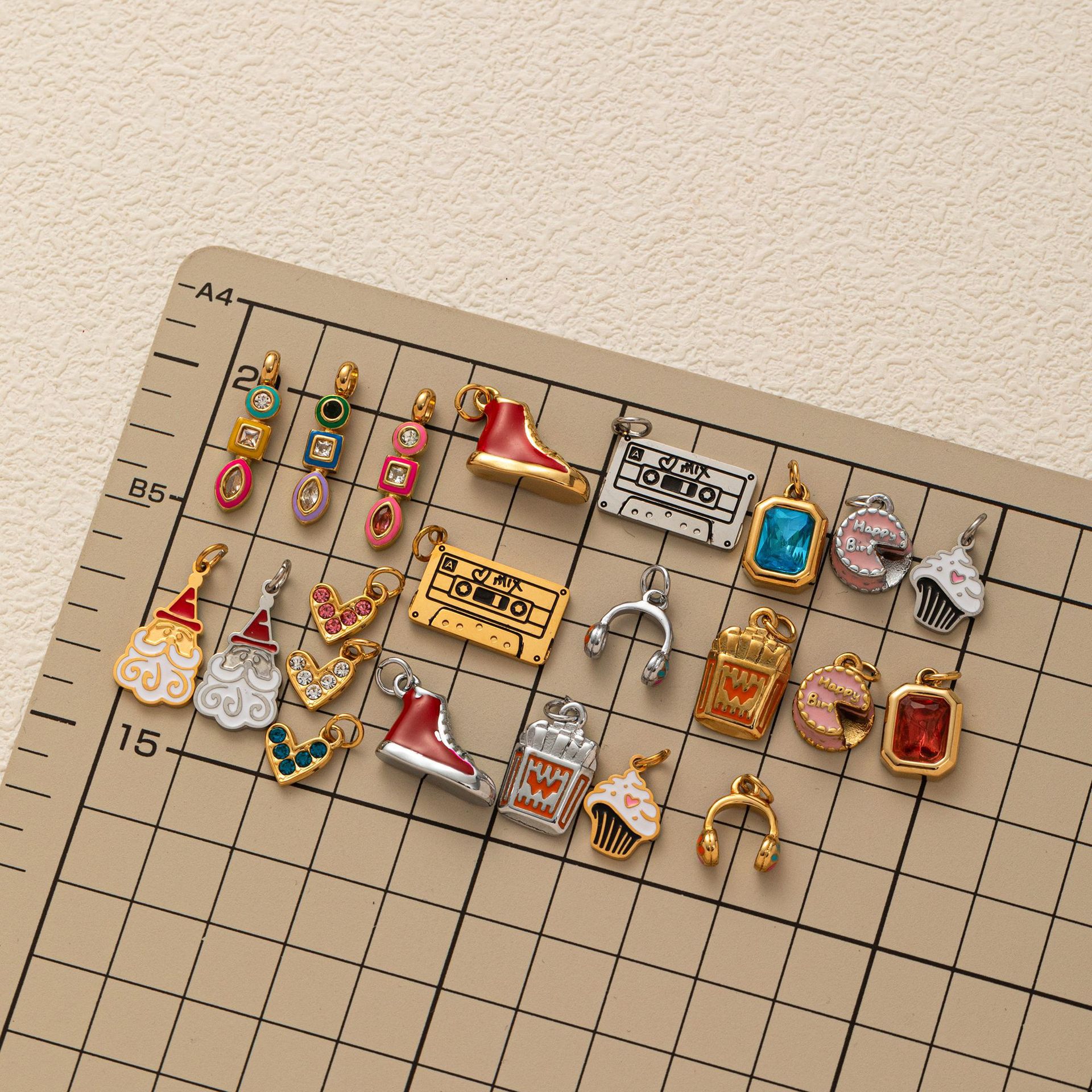 5g Weight 0.03µm Gold Plating Thickness PVD Coated Gold Plating Process Pendant Jewelry Making Type 18K Gold Plated Plating Material Zircon Inlay Material No Chain Chain Material 1 Piece Quantity Daily Occasion 304 Stainless Steel Material Heart Shape, Tape, French Fries, Cake Pattern All Seasons Season Women's Gender Cute Style Plating Craft 1 Piece 304 Stainless Steel 18K Gold Plated Heart Shape Tape French Fries Polished Pendant 无