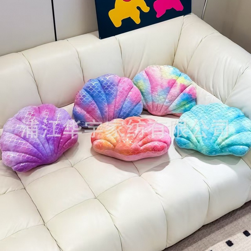 ドーパミンカラーのせんべい型の枕、特殊形状の抱き枕、芯入り抱き枕は寝室や客室に適しています。|undefined