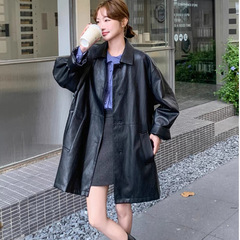 黒いアメリカの気質の甘いクールな揚げ街の皮の服の中の長いコートの女性2025春の新型の百合pu皮のジャケット