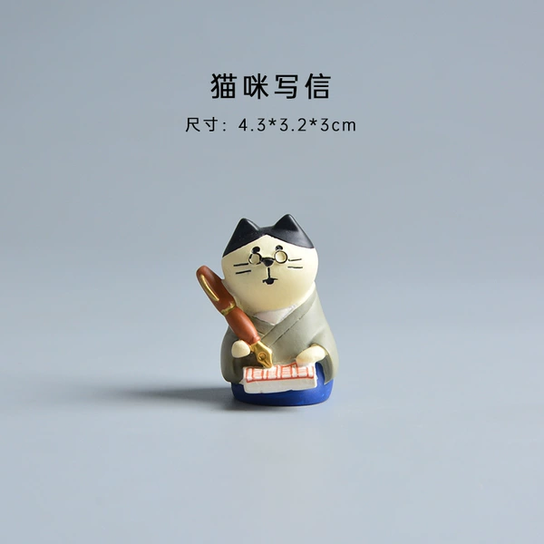 Cat write a letter