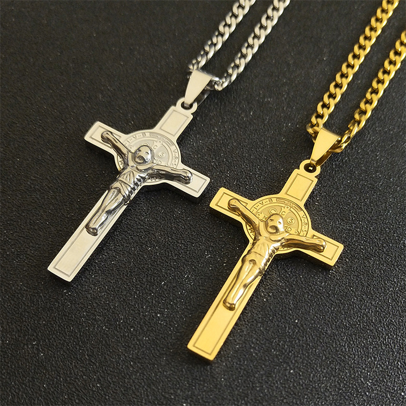 Collier Croix Jesus Crucifix Silver