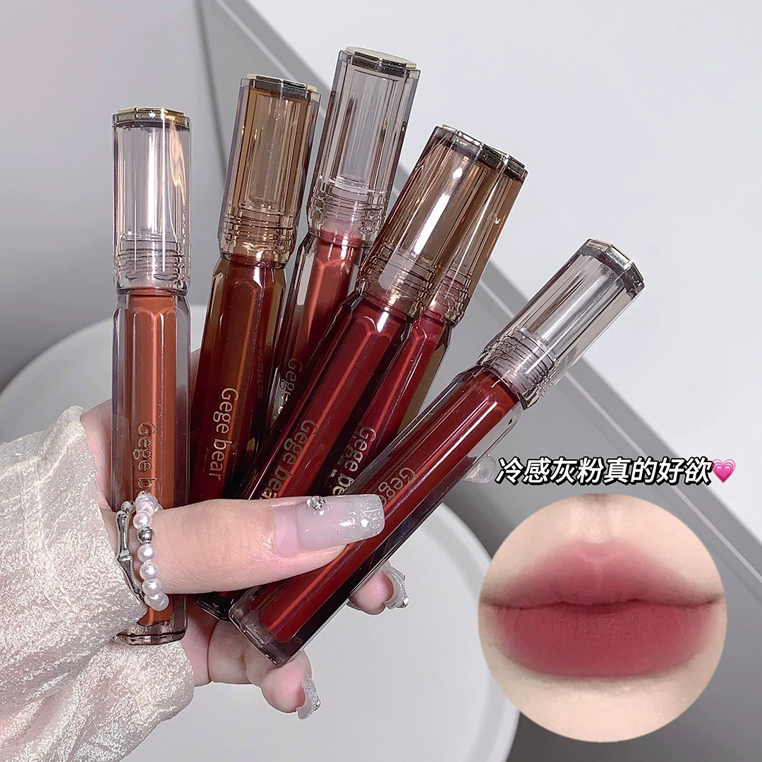 Матовый блеск для губ Velvet Lip Glaze (Gege Bear) жирная мото-матовая, длительное действие 2.5 г, стойкие оттенки