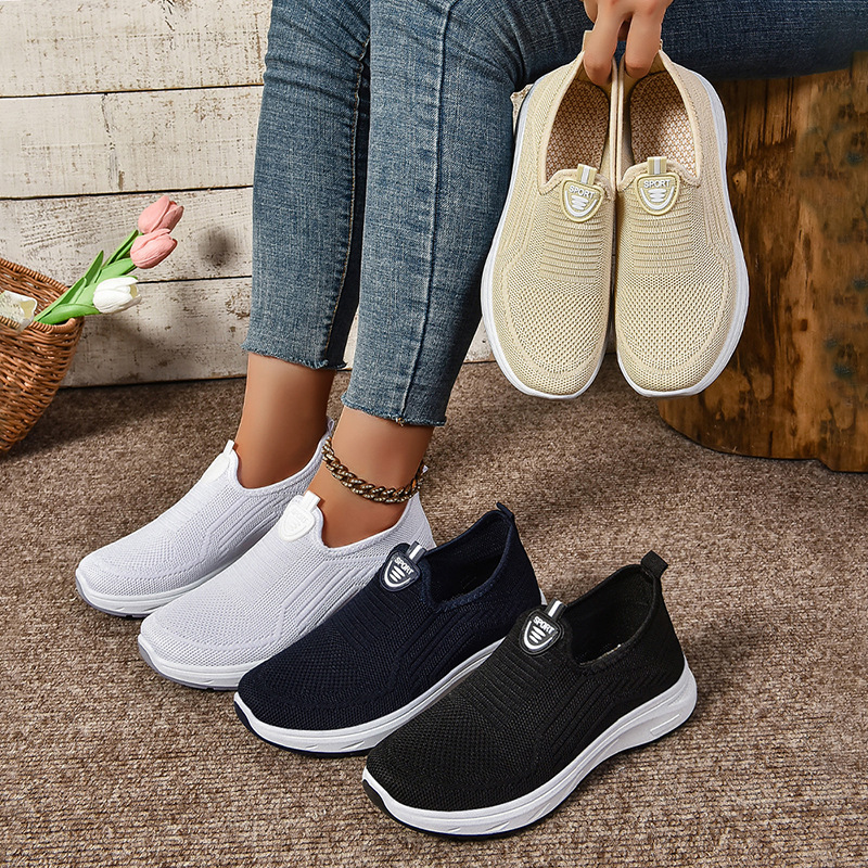 Zapatos de mujer verano nuevo estilo zapatos de mujer transpirables transfronterizos de gran tamaño temu zapatos casuales suela suave zapatos ligeros de un solo pedal