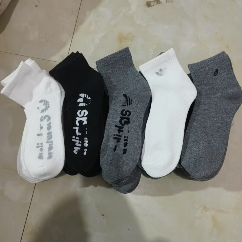 Foreign Trade Tail Goods Mid-Tube Towel-Soled Sports Socks for Men and Women Outdoor Running Socks That Absorb Sweat, Cushioning, Dry and Skin-Fribottomly in Stock Foreign Trade Tail Goods Mid-Tube Towel-Soled Sports Socks for Men and Women Outdoor Running Socks That Absorb Sweat, Cushioning, Dry and Skin-Fribottomly in Stock