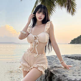 日韩简约木耳花边分体比基尼三件套2026新款性感少女纯欲度假泳装