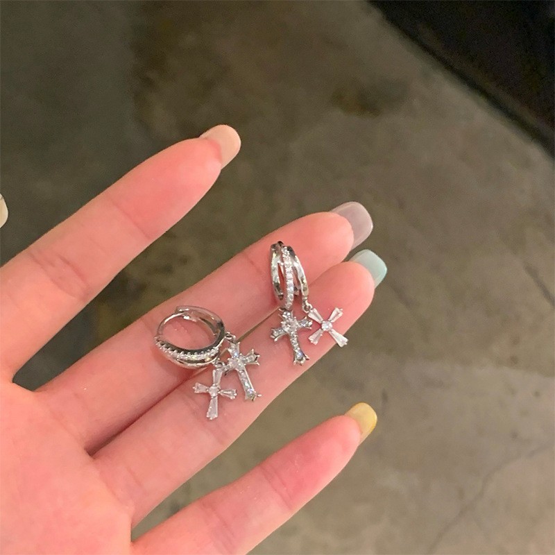 超闪双十字架耳圈耳环女款轻奢高级感气质耳钉耳扣冷淡风设计耳饰|undefined