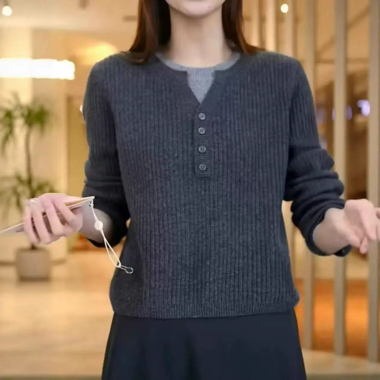 2025秋冬新款圆领假两件针织打底衫女装修身显瘦毛衣保暖加厚上