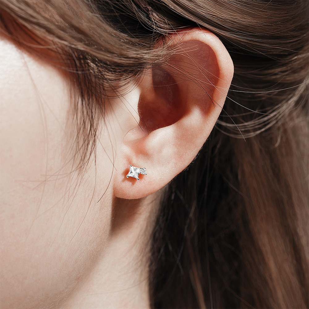 2g Weight Zircon Inlay Material Ear Studs Classification 1 Piece Quantity Daily Occasion 925 Sterling Silver Material Geometric Pattern Women's Gender Plating Design Simple Style Style 1 Piece Ear Cartilage Rings & Studs Simple Style Geometric 925 Sterling Silver Plating Zircon 29