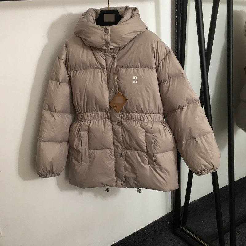 冬季字母胶印logo抽绳收腰双头拉链设计按扣防风遮挡连帽羽绒服外|undefined