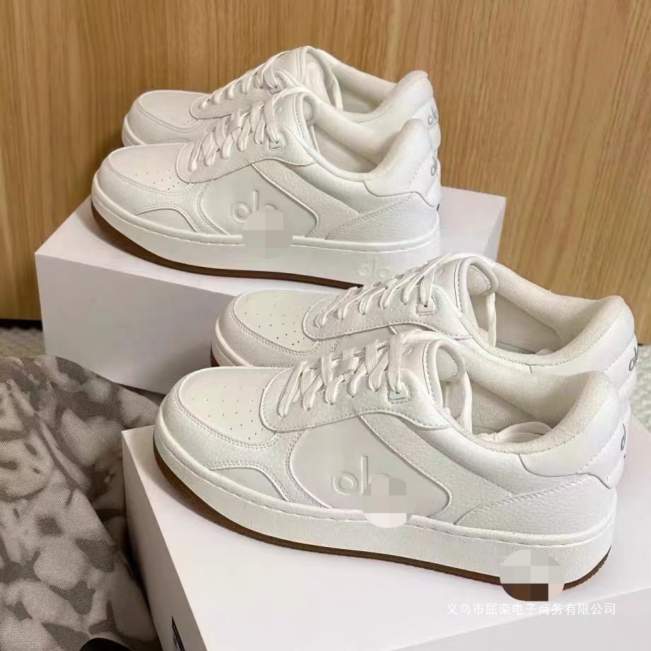 易梦玲Jisoo同款厚底小白鞋女2025新款百搭休闲运动鞋增高板本鞋i