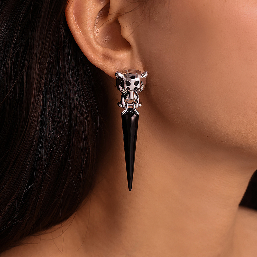 Fangtang Leopard Head Set With Zircon Triangle Tassel Exaggerated Earrings, Environmentally Friendly Material Personalized Earrings_voghion.com
