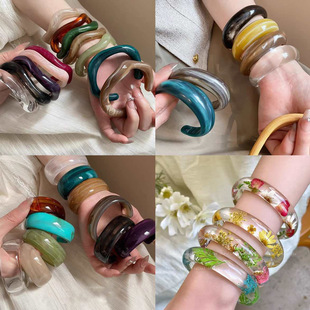 Dopamine color smudged geometric resin bracelet, retro temperament, versatile bracelet, European and American cross-border high-end bracelet