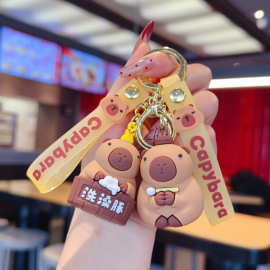 可爱卡通卡皮巴拉钥匙扣水豚挂件公仔书包钥匙链精美汽车情侣