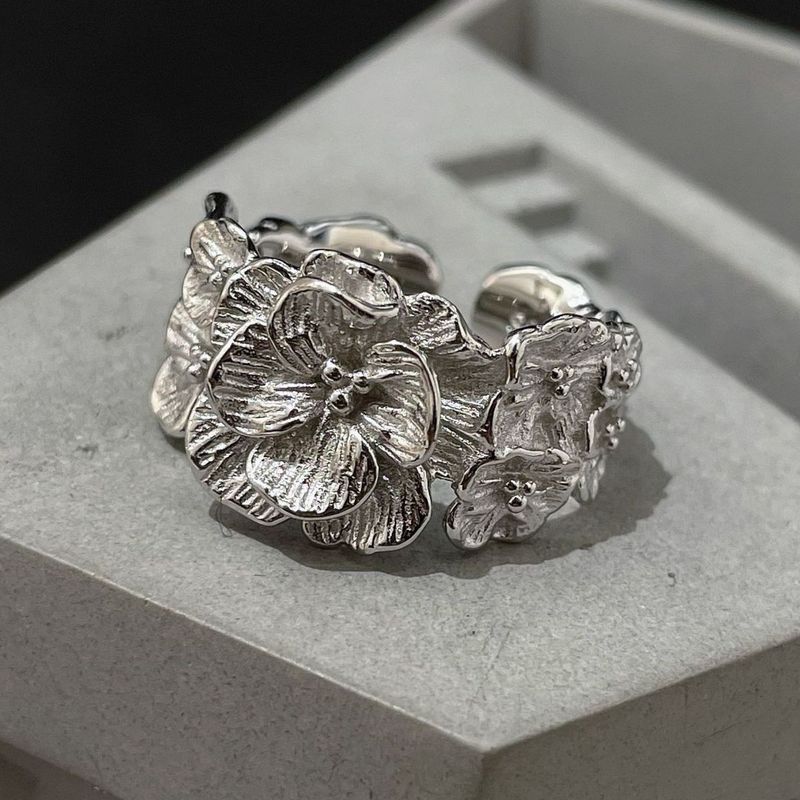 Xiaohongshu 新製品 S925 スターリングシルバーリング女性の夏インスタイルハイエンドニッチライト高級非退色シルバージュエリー|undefined