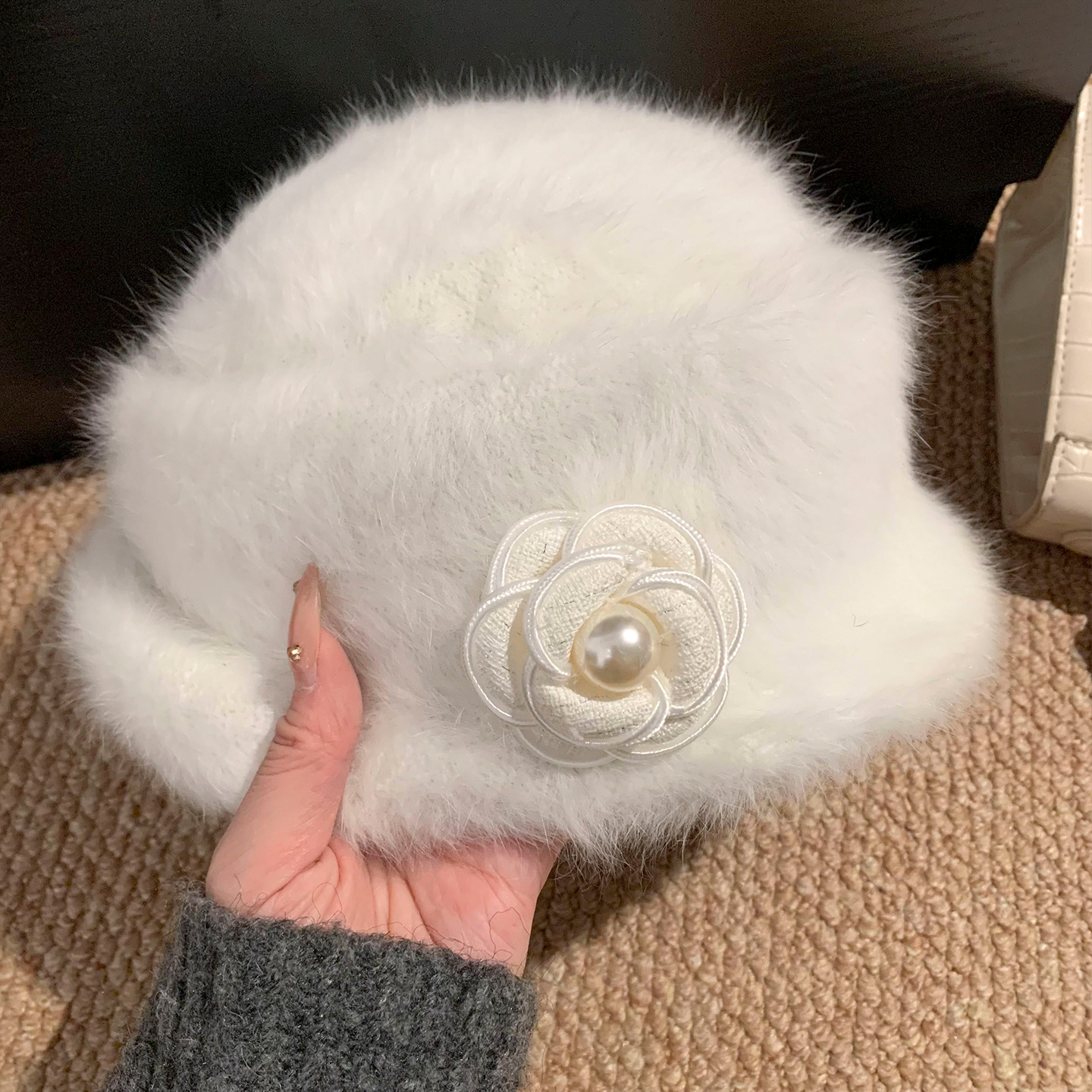 New Camellia Plush For Women Winter French Hepburn Style Elegant Beret Warm Exotic Lady Hat_voghion.com