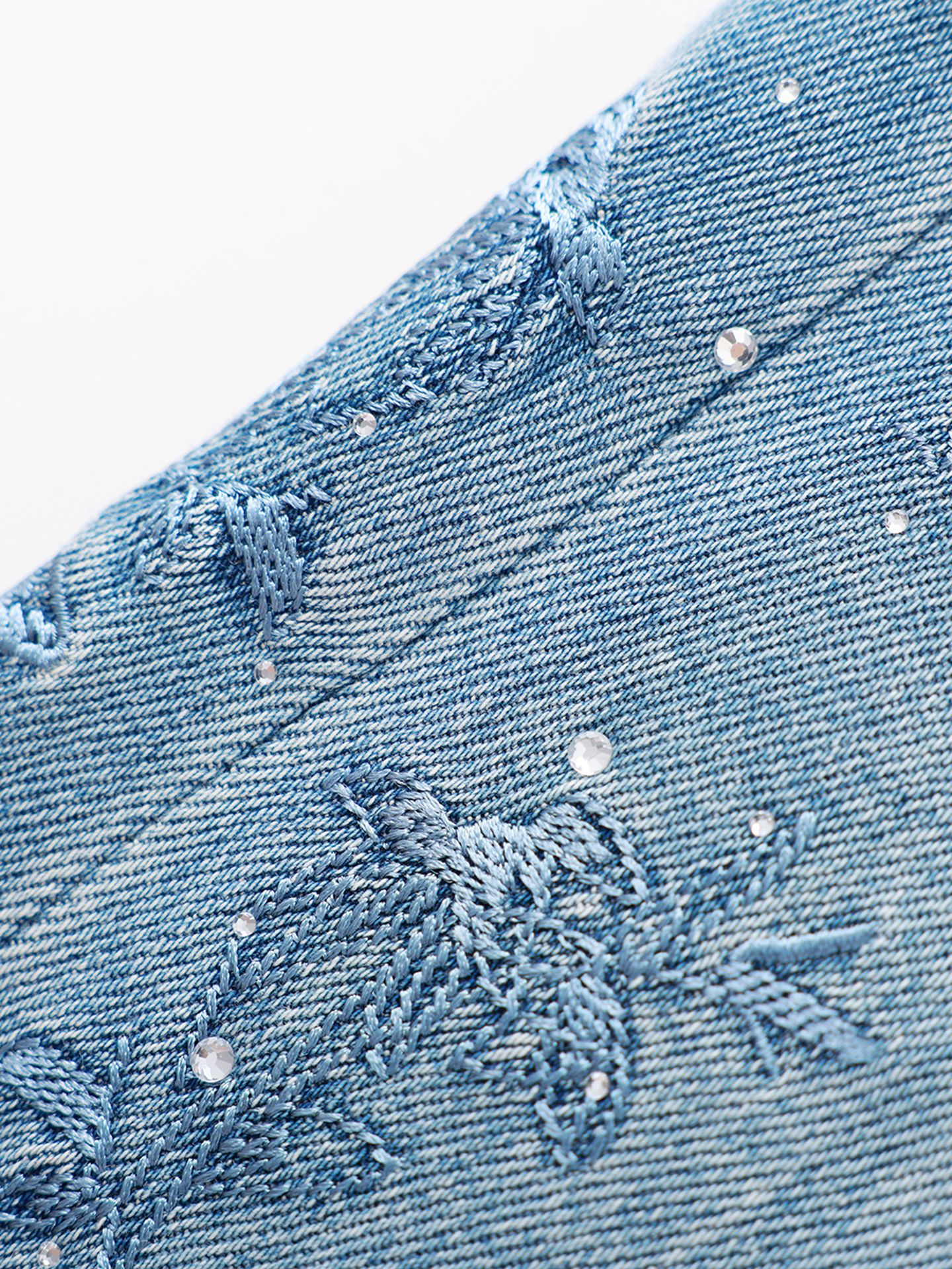 Quần jean nữ ống rộng chất liệu cotton phối lụa, thêu bướm đính kim cương — xanh lam