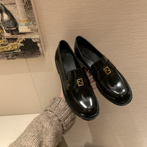Grape mom small square buckle British style loafers comfortable round toe thick heel single shoes winter new thick-soled small leather shoes for women