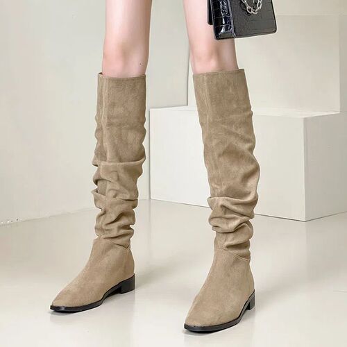 Knee-high boots for girls, suitable for autumn and winter of 2024, new style, thick-heeled, high-top, pointed toe, fashionable, Western cowboy boots.