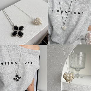 Korean Niche Design Stereo Heart Ball Black Four-Leaf Clover Necklace Ins Simple Elegant Sweater Chain for Women
