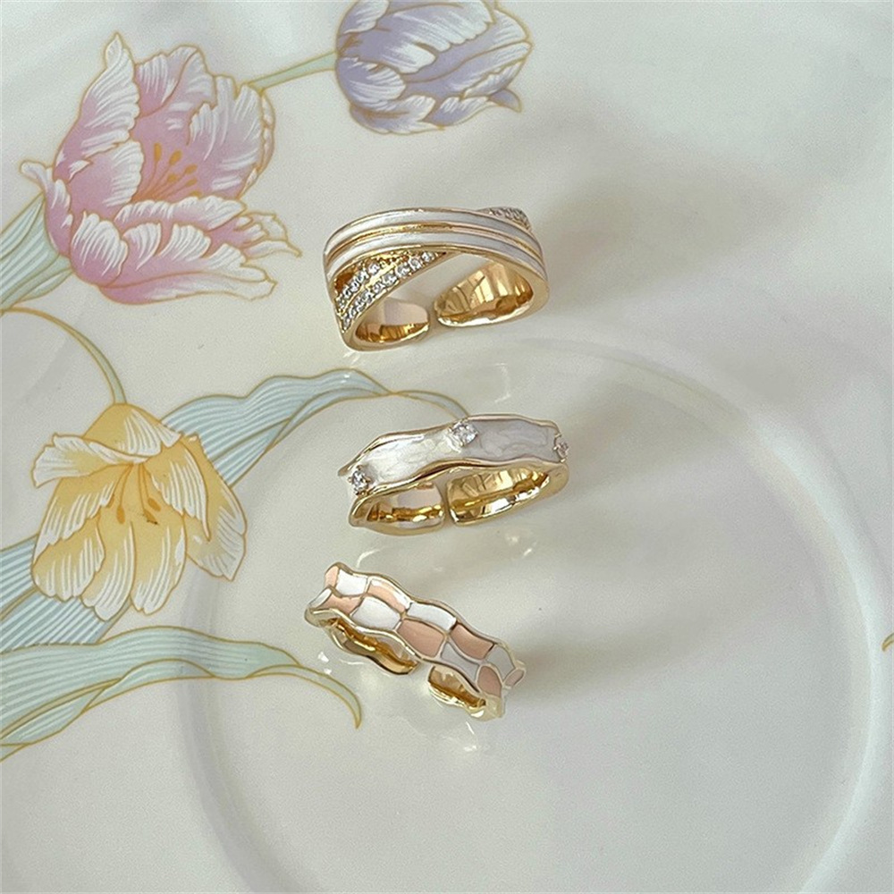 珍珠戒指女小眾設計高級感時尚新款可調節貝母復古指環網紅食指戒