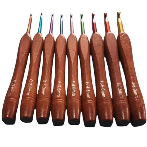 New wooden handle crochet hook diy knitting tools sweater needle wooden handle crochet hook set