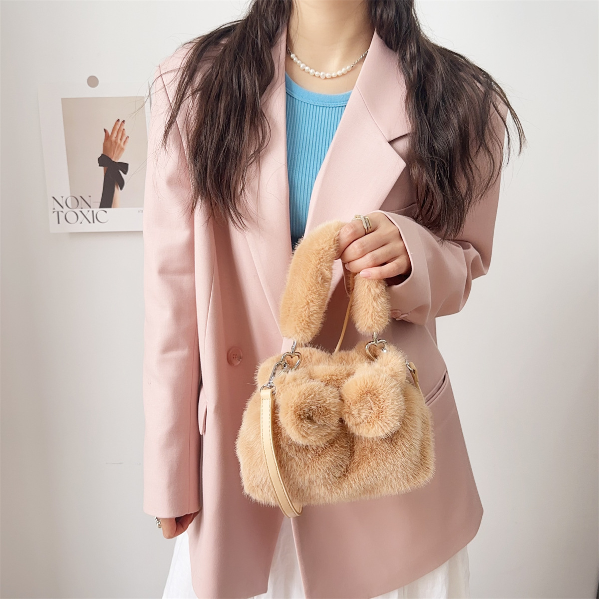 Bolso de hombro, nuevo bolso de felpa para otoño e invierno de 2024, moderno y popular bolso cruzado de alta gama para dama versátil con lazo._voghion.com