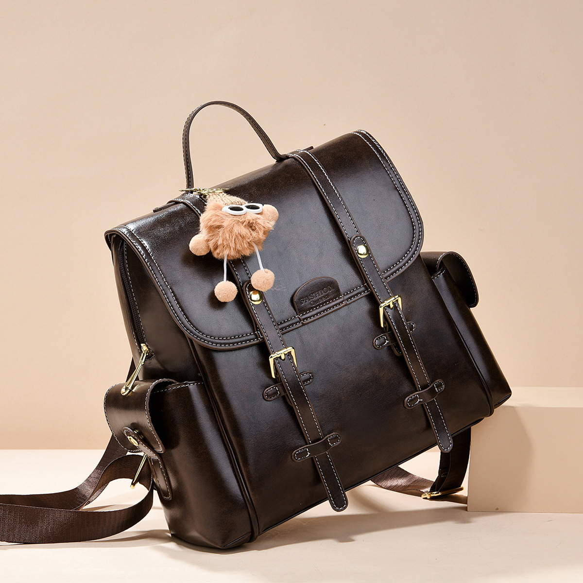 2026 nuevo estilo retro británico mochila con cubierta de flip mochila multicapa para mujeres mochila de computadora de viaje de gran capacidad al por mayor