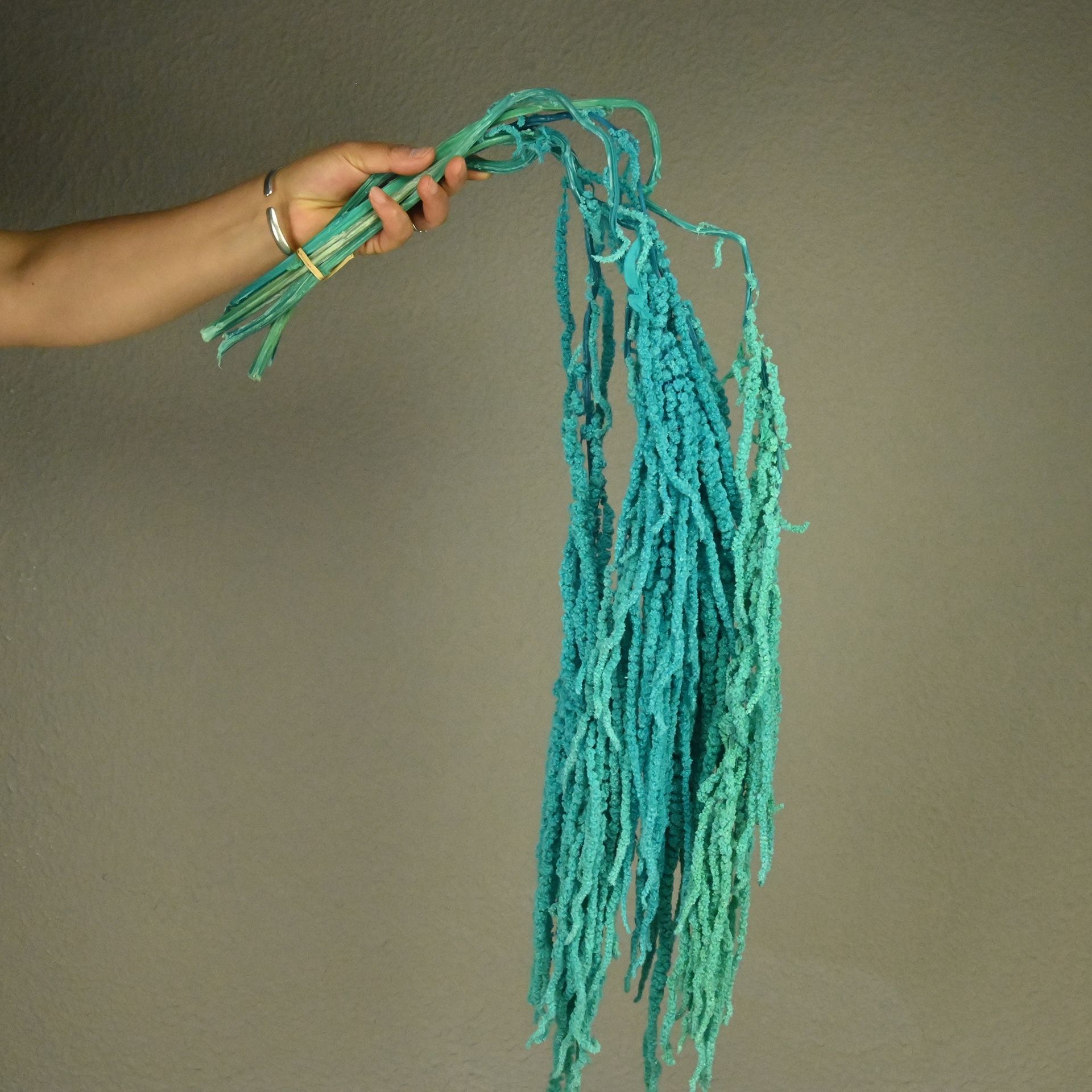 Flores fantasmas colgantes de arroz flor inmortal Juliet Amantes lágrimas colgantes de flores de decoración de bodas flores verdaderas