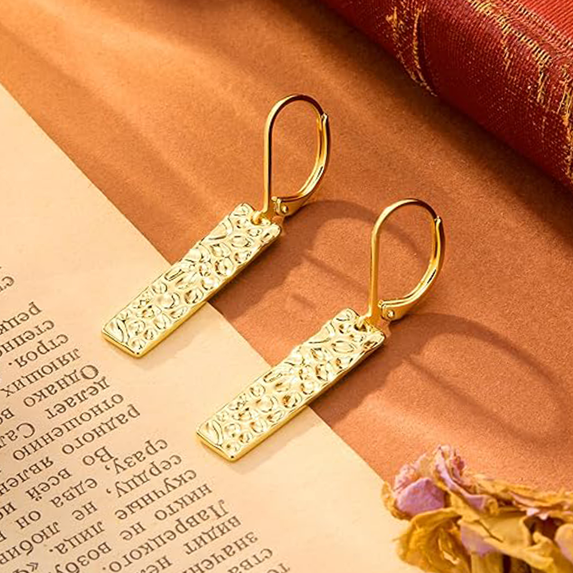 Women's Pendant Earrings, Electroplated 14K French Leverback Earrings, Light Luxury Personality Hammered Square Bar Long Earrings