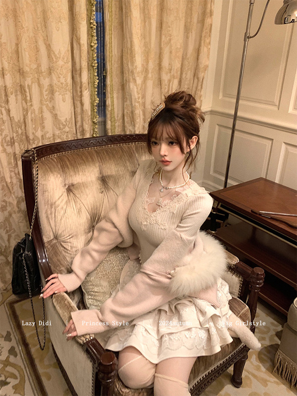 Lazy Didi香软玉白 内搭伴侣绣花针织上衣蕾丝花边长袖修身T恤|undefined