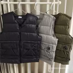 Retro European-American Style Unisex Padded Vest with Badges and Decorative Lenses