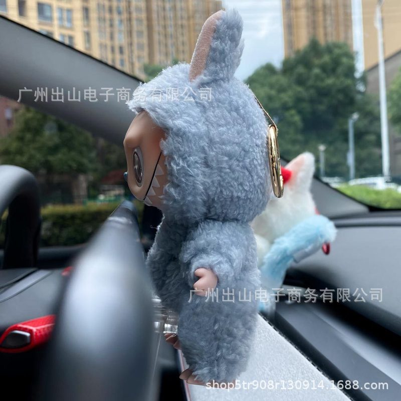 Labubu 車の中央制御装飾品は、Xiaomi NIO テスラ人形スライドブラケット車の装飾に適しています|undefined