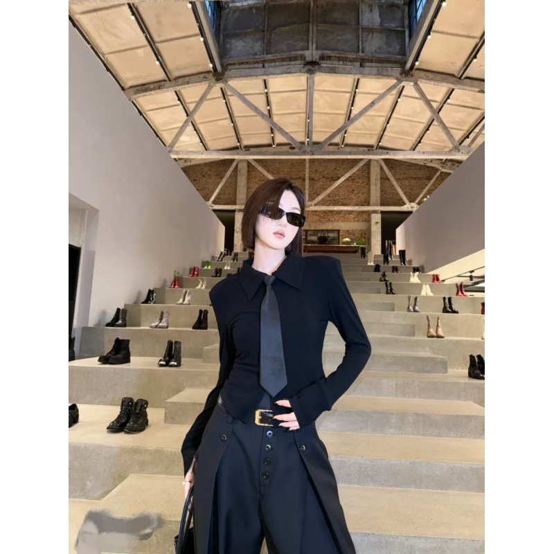 邓蕾婷 领带设计洋气小众修身显瘦时尚打底上衣+显瘦百搭阔腿裤|undefined
