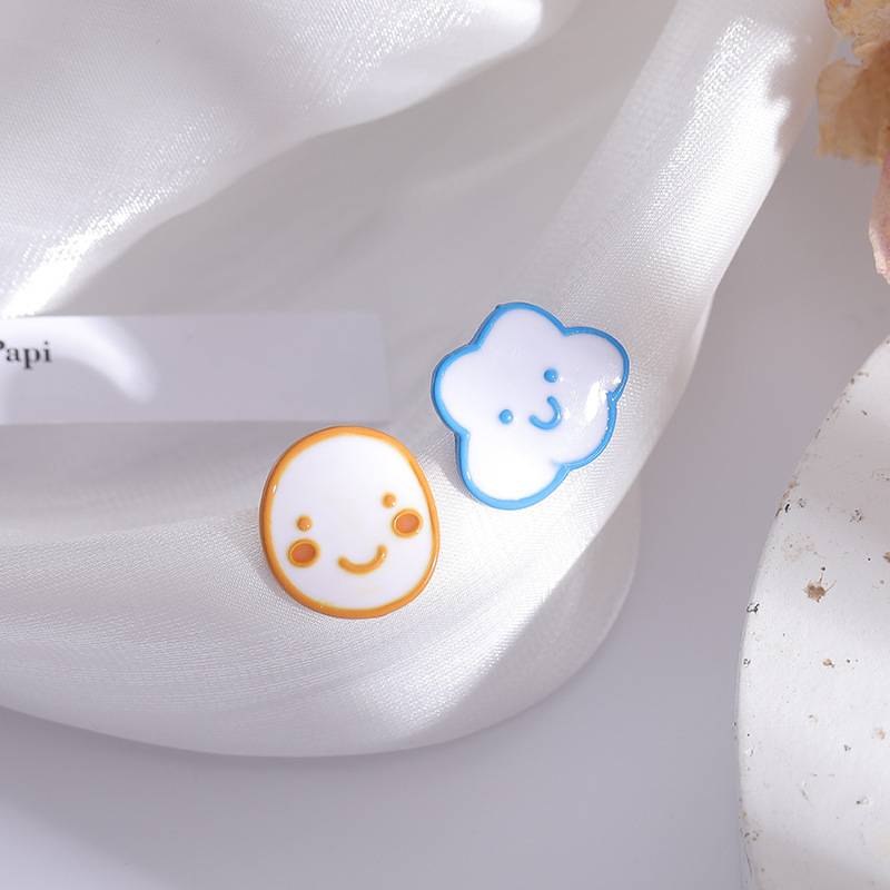 Aguja de plata de moda alta sensación de diamante de goteo de aceite pendientes nicho universal elegante pernos de orejas ligero lujoso temperamento simple orejas para mujeres