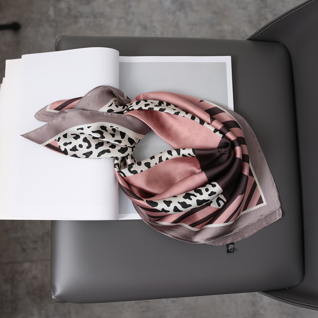 Square Scarf Women Leopard Print Seasonal Accessory Stylish_voghion.com