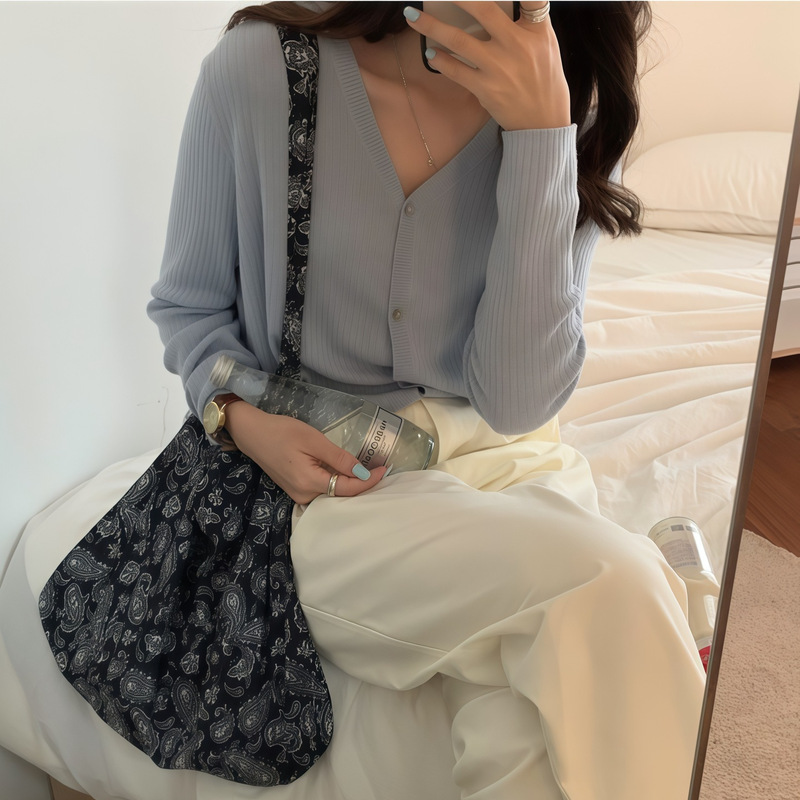 Mustard blue knitted sweater for women, new spring/autumn 2026, base layer sweater, early autumn thin cardigan top Mustard blue knitted sweater for women, new spring/autumn 2026, base layer sweater, early autumn thin cardigan top