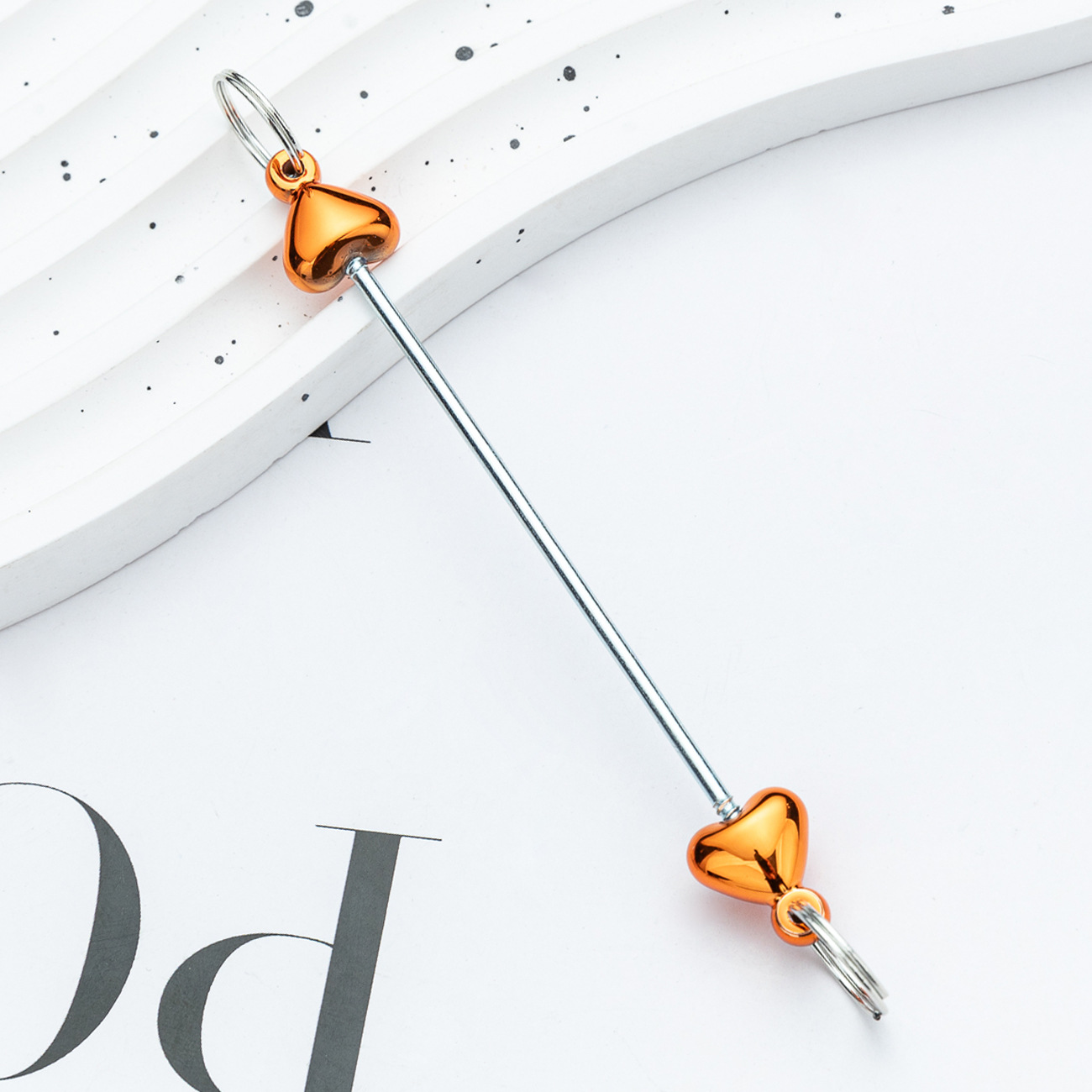 Creativo colgante de accesorios de llavero de amor con cuentas de bricolaje nuevo poste de plástico con cuentas accesorios de llavero con cuentas