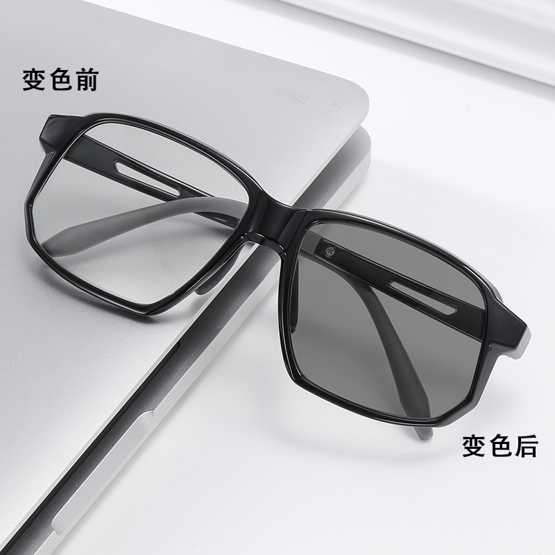 Caja de gafas de miopía de cambio de color de luz, unidad deportiva ultra ligera y cómoda, gafas de miopía anti-luz azul transfronterizas