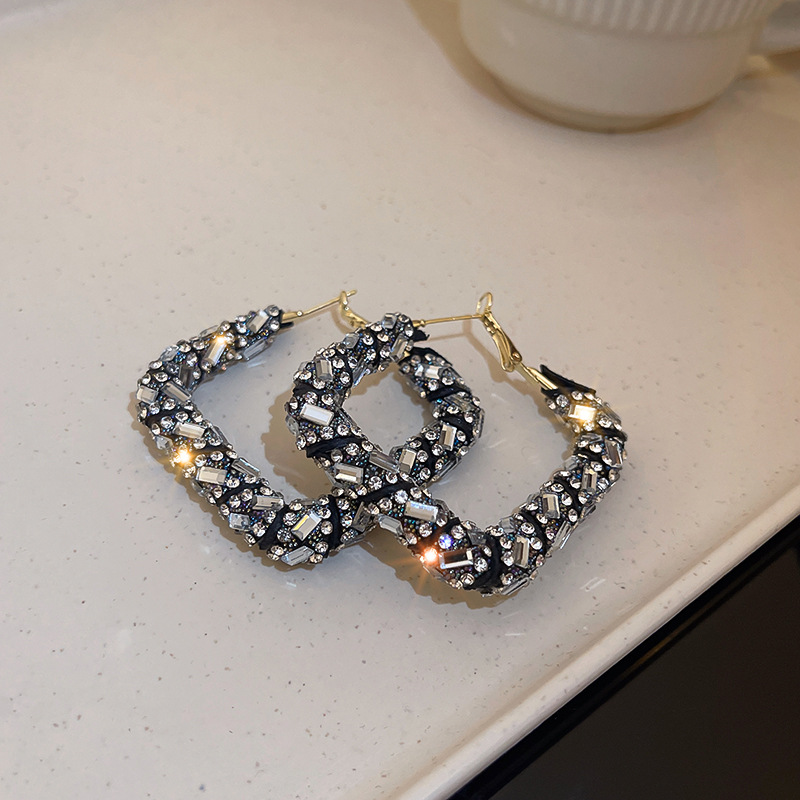 Fashion Circle Metal Inlay Zircon Womenu0027S Earrings 1 Pair