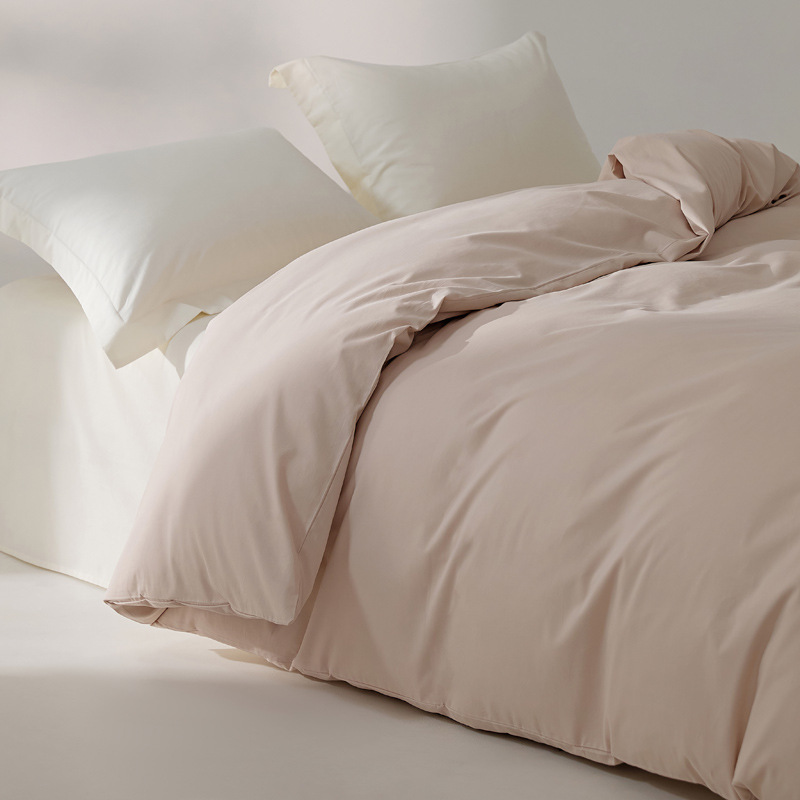 100本の純綿の毛磨き布団は秋冬に厚くて純色がシンプルです。