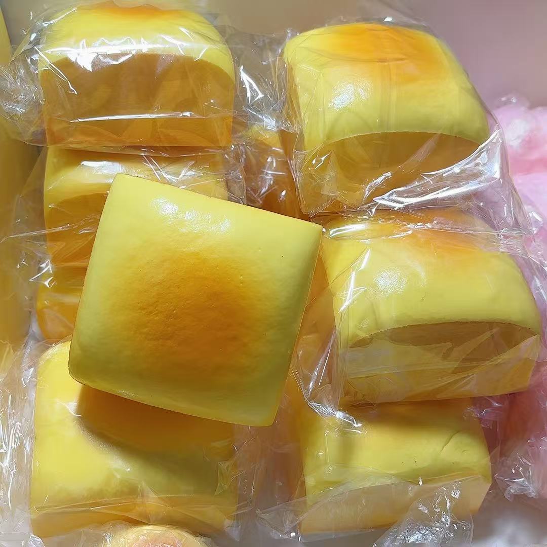 부드럽고 촉촉한 느낌의 큼직한 저반발 블록 1개