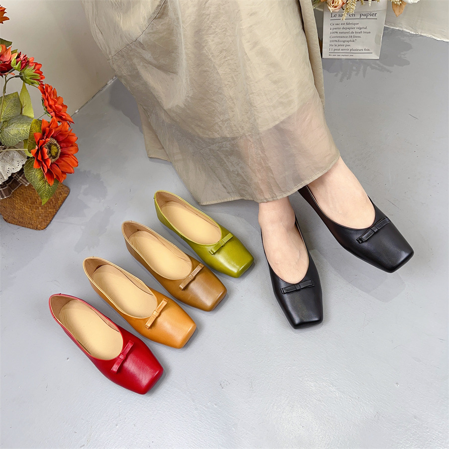 Small design shoes square toe low-cut flat