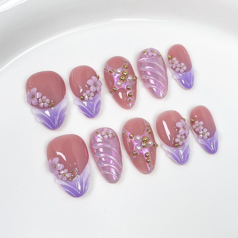 Cross-border sweet floral French manicure finished products, European and American small flower pearl nails, pure handmade press-on nails wholesale
