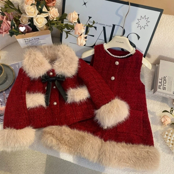 Red set, skirt, Chanel style