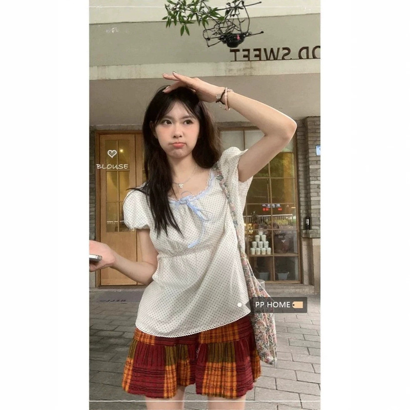 Sweet lace collar polka dot puff sleeve shirt for female students, summer Korean style, fresh and chic, slimming short top, trendy Sweet lace collar polka dot puff sleeve shirt for female students, summer Korean style, fresh and chic, slimming short top, trendy