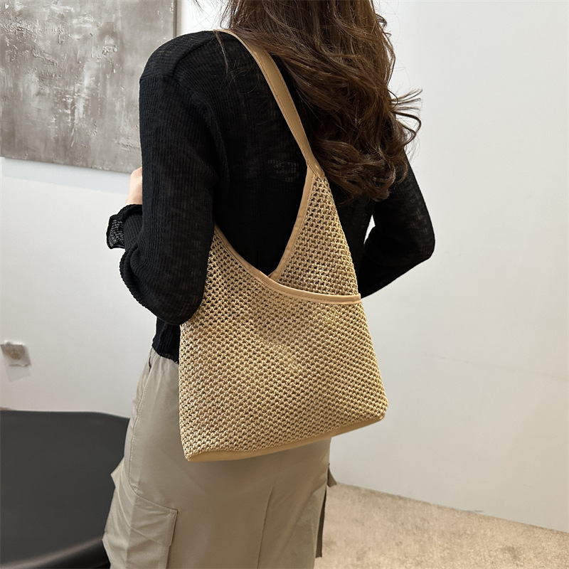 Bolsas de tejido a mano para mujeres 2024 nueva moda retro bolsas de balde de moda vacaciones bolsas de paja de moda bolsas de hombro