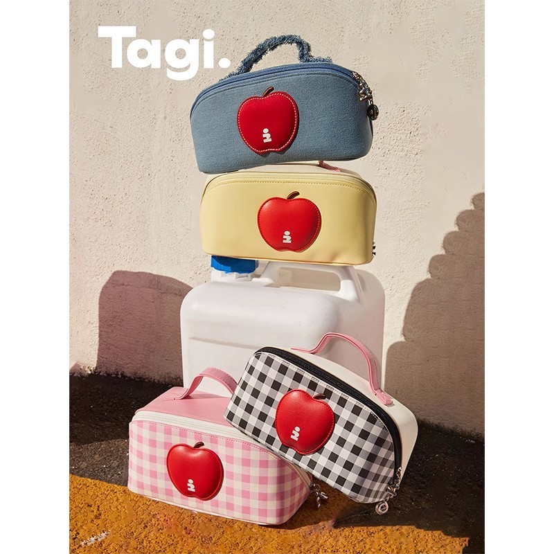 Tagi. New Product《I》Imagine Apple-Shaped Cute Waterproof Portable Storage Bag Denim Travel Makeup Bag Adorable