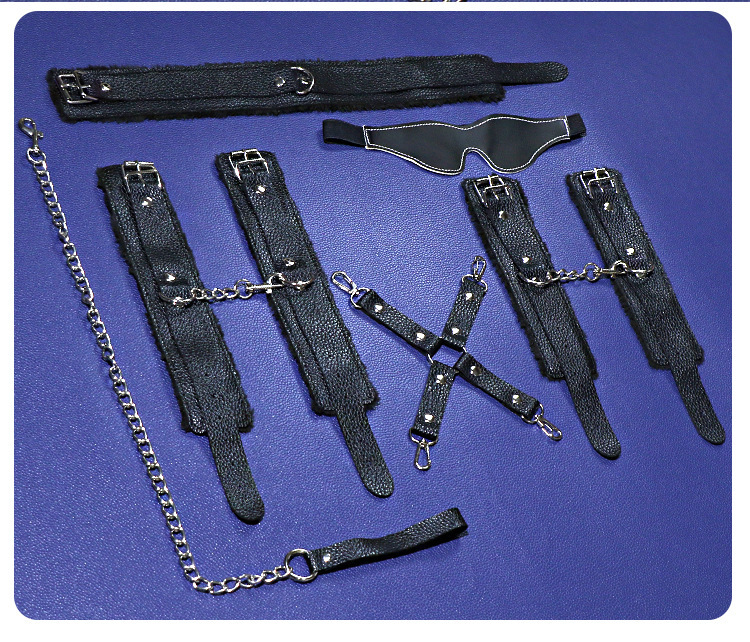 Jiuai SM Bondage Set, Plush Handcuffs and Nipple Clamps, 7-Piece Couple Play Kit — detail image 2